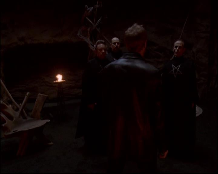 Charmed-Online-dot-816EngagedAndConfused1489.jpg Charmed-Online-dot-816EngagedAndConfused1489.jpg