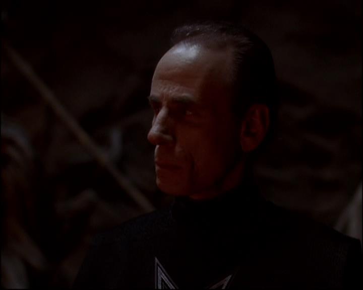 Charmed-Online-dot-816EngagedAndConfused1537.jpg Charmed-Online-dot-816EngagedAndConfused1537.jpg