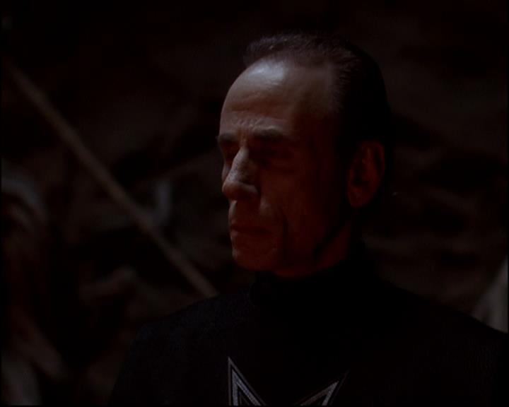 Charmed-Online-dot-816EngagedAndConfused1552.jpg Charmed-Online-dot-816EngagedAndConfused1552.jpg