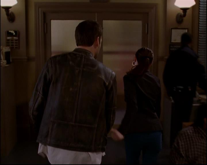 Charmed-Online-dot-816EngagedAndConfused1572.jpg Charmed-Online-dot-816EngagedAndConfused1572.jpg