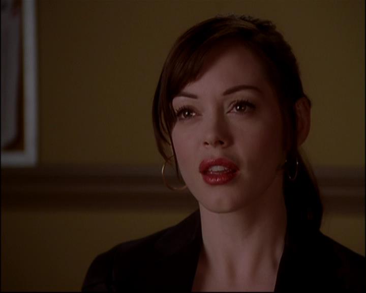 Charmed-Online-dot-816EngagedAndConfused1618.jpg Charmed-Online-dot-816EngagedAndConfused1618.jpg