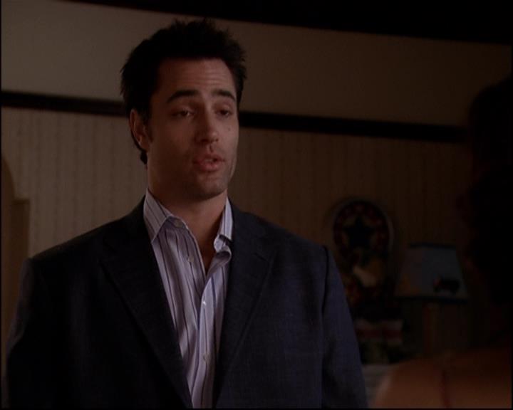 Charmed-Online-dot-816EngagedAndConfused1655.jpg Charmed-Online-dot-816EngagedAndConfused1655.jpg