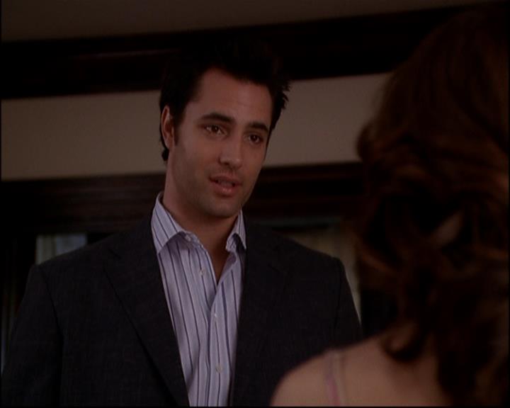 Charmed-Online-dot-816EngagedAndConfused1672.jpg Charmed-Online-dot-816EngagedAndConfused1672.jpg