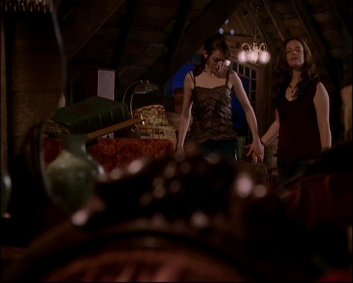 Charmed-Online-dot-816EngagedAndConfused1733.jpg Charmed-Online-dot-816EngagedAndConfused1733.jpg