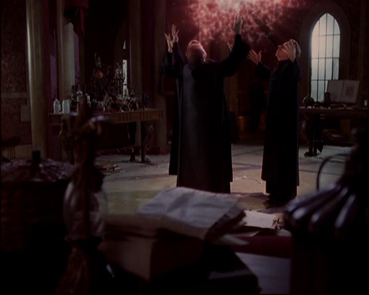 Charmed-Online-dot-816EngagedAndConfused1773.jpg Charmed-Online-dot-816EngagedAndConfused1773.jpg