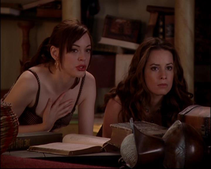 Charmed-Online-dot-816EngagedAndConfused1777.jpg Charmed-Online-dot-816EngagedAndConfused1777.jpg