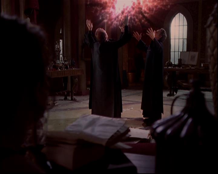 Charmed-Online-dot-816EngagedAndConfused1781.jpg Charmed-Online-dot-816EngagedAndConfused1781.jpg