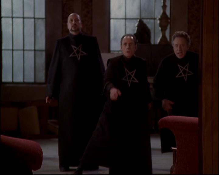 Charmed-Online-dot-816EngagedAndConfused1795.jpg Charmed-Online-dot-816EngagedAndConfused1795.jpg