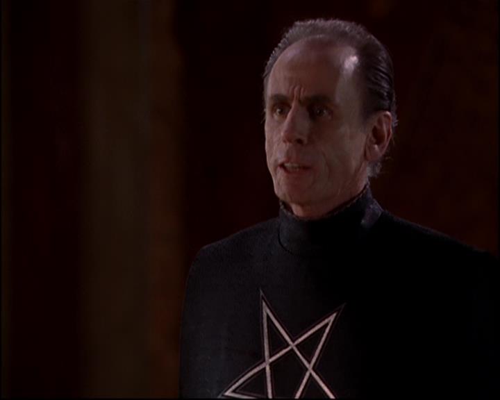 Charmed-Online-dot-816EngagedAndConfused1797.jpg Charmed-Online-dot-816EngagedAndConfused1797.jpg