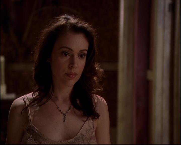 Charmed-Online-dot-816EngagedAndConfused1839.jpg Charmed-Online-dot-816EngagedAndConfused1839.jpg