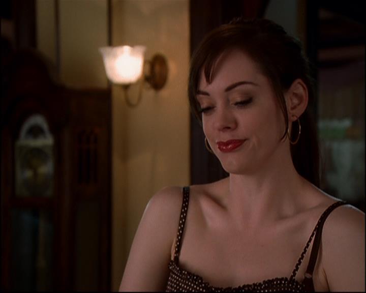 Charmed-Online-dot-816EngagedAndConfused1893.jpg Charmed-Online-dot-816EngagedAndConfused1893.jpg