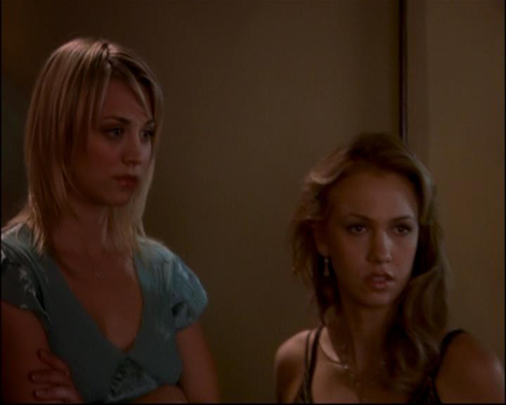 Charmed-Online-dot-816EngagedAndConfused1901.jpg Charmed-Online-dot-816EngagedAndConfused1901.jpg