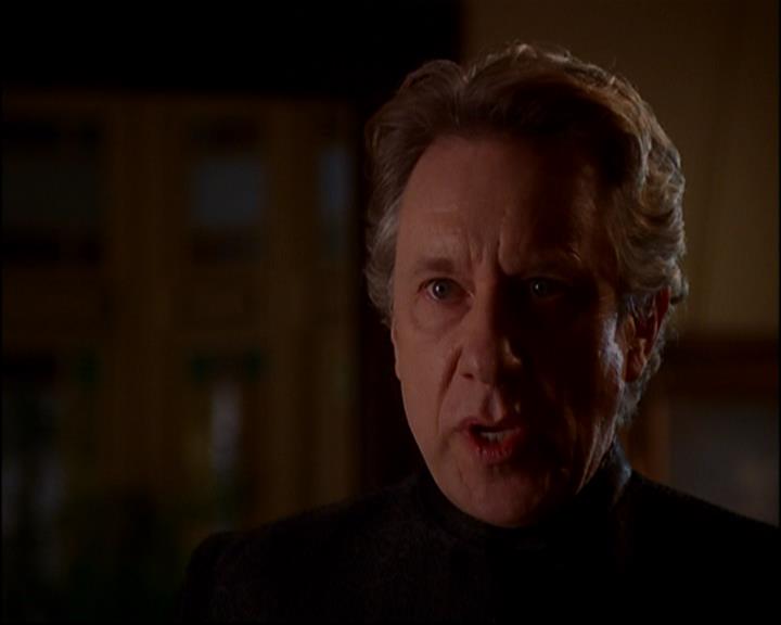 Charmed-Online-dot-816EngagedAndConfused1917.jpg Charmed-Online-dot-816EngagedAndConfused1917.jpg