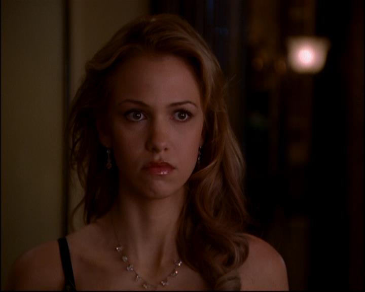 Charmed-Online-dot-816EngagedAndConfused1946.jpg Charmed-Online-dot-816EngagedAndConfused1946.jpg