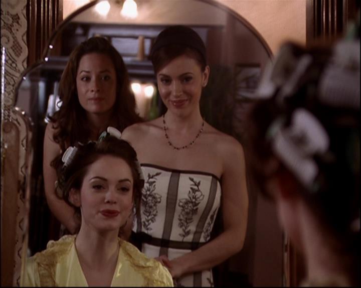 Charmed-Online-dot-816EngagedAndConfused2000.jpg Charmed-Online-dot-816EngagedAndConfused2000.jpg