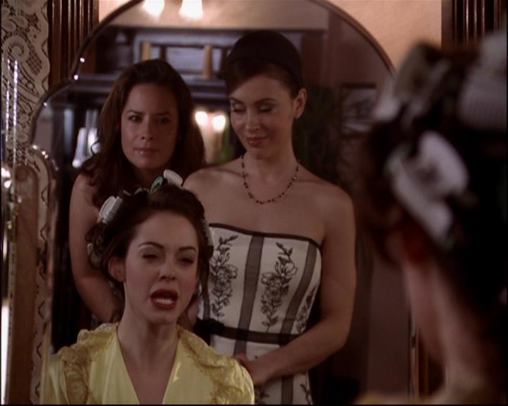 Charmed-Online-dot-816EngagedAndConfused2012.jpg