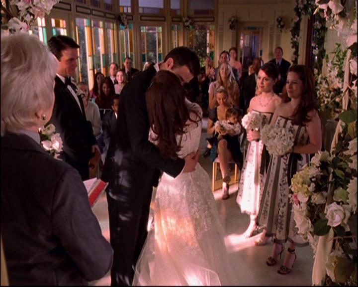 Charmed-Online-dot-816EngagedAndConfused2213.jpg Charmed-Online-dot-816EngagedAndConfused2213.jpg