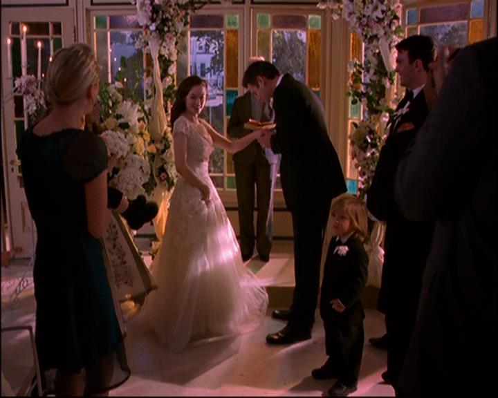 Charmed-Online-dot-816EngagedAndConfused2224.jpg Charmed-Online-dot-816EngagedAndConfused2224.jpg