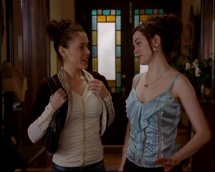 Charmed-Online-dot-817GenerationHex0012.jpg Charmed-Online-dot-817GenerationHex0012.jpg