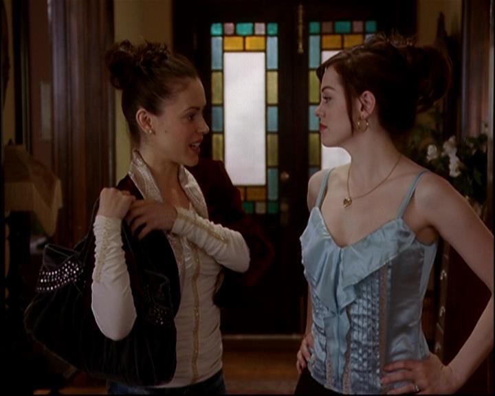 Charmed-Online-dot-817GenerationHex0013.jpg Charmed-Online-dot-817GenerationHex0013.jpg