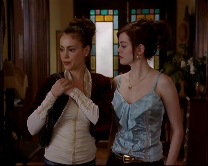 Charmed-Online-dot-817GenerationHex0022.jpg Charmed-Online-dot-817GenerationHex0022.jpg