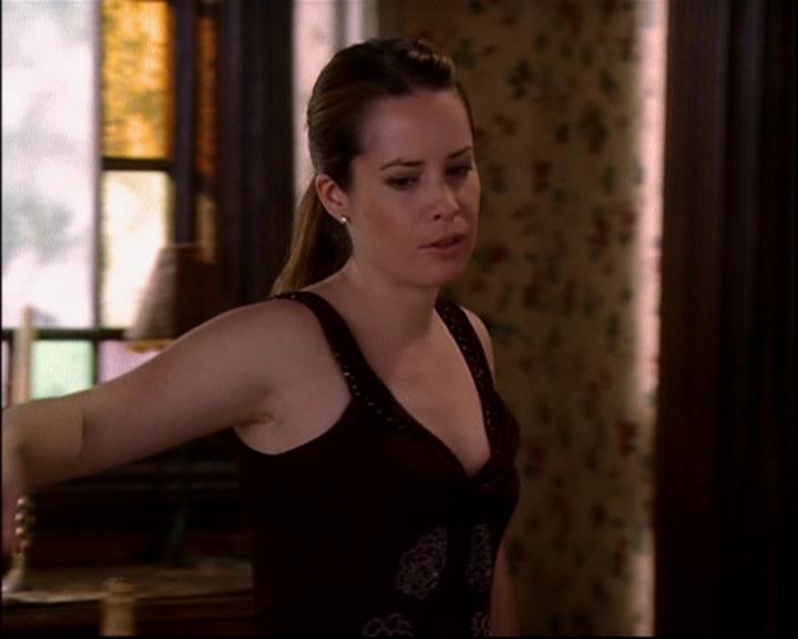 Charmed-Online-dot-817GenerationHex0036.jpg Charmed-Online-dot-817GenerationHex0036.jpg