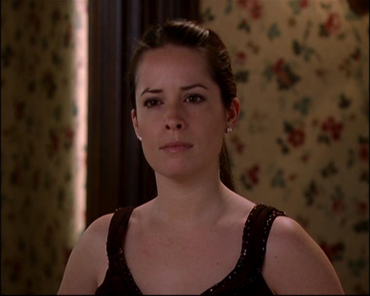 Charmed-Online-dot-817GenerationHex0053.jpg Charmed-Online-dot-817GenerationHex0053.jpg