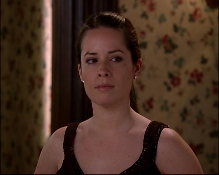 Charmed-Online-dot-817GenerationHex0054.jpg Charmed-Online-dot-817GenerationHex0054.jpg