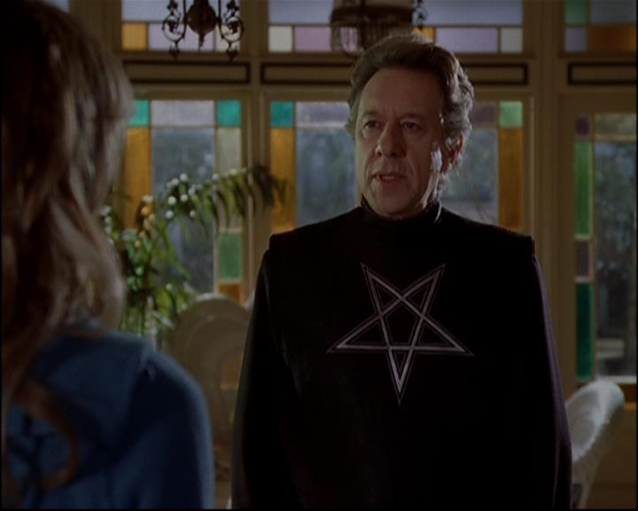 Charmed-Online-dot-817GenerationHex0109.jpg Charmed-Online-dot-817GenerationHex0109.jpg