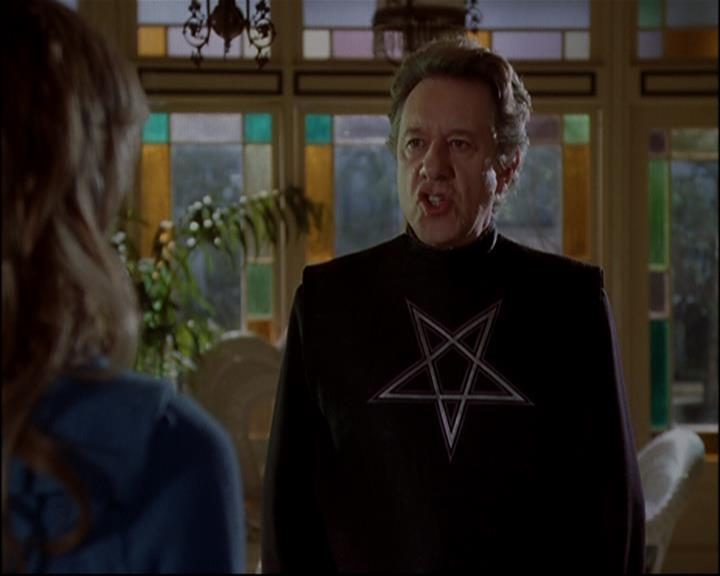 Charmed-Online-dot-817GenerationHex0111.jpg Charmed-Online-dot-817GenerationHex0111.jpg