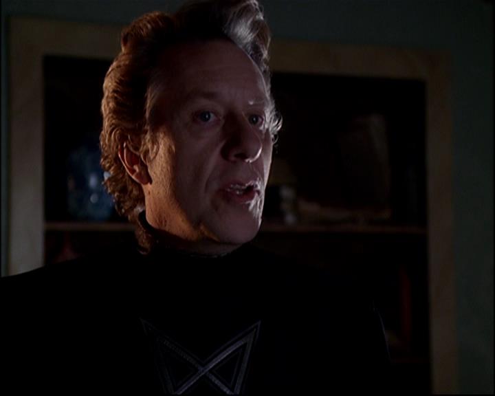 Charmed-Online-dot-817GenerationHex0320.jpg Charmed-Online-dot-817GenerationHex0320.jpg