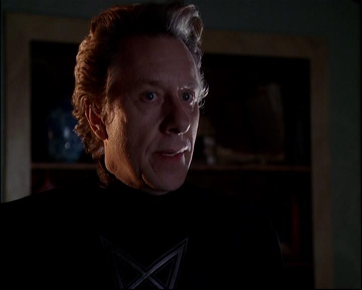 Charmed-Online-dot-817GenerationHex0321.jpg Charmed-Online-dot-817GenerationHex0321.jpg