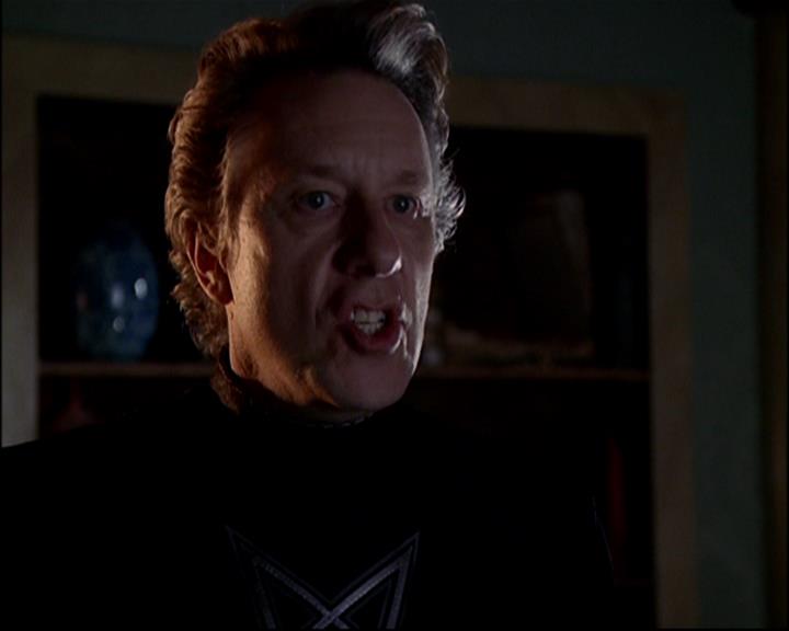 Charmed-Online-dot-817GenerationHex0323.jpg Charmed-Online-dot-817GenerationHex0323.jpg