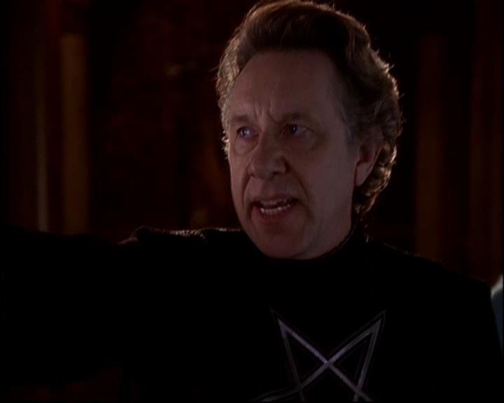 Charmed-Online-dot-817GenerationHex0353.jpg Charmed-Online-dot-817GenerationHex0353.jpg