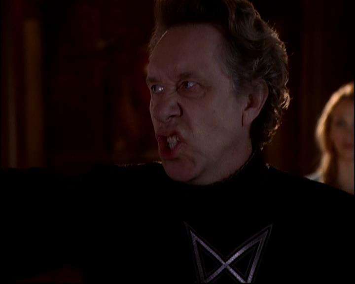 Charmed-Online-dot-817GenerationHex0354.jpg Charmed-Online-dot-817GenerationHex0354.jpg