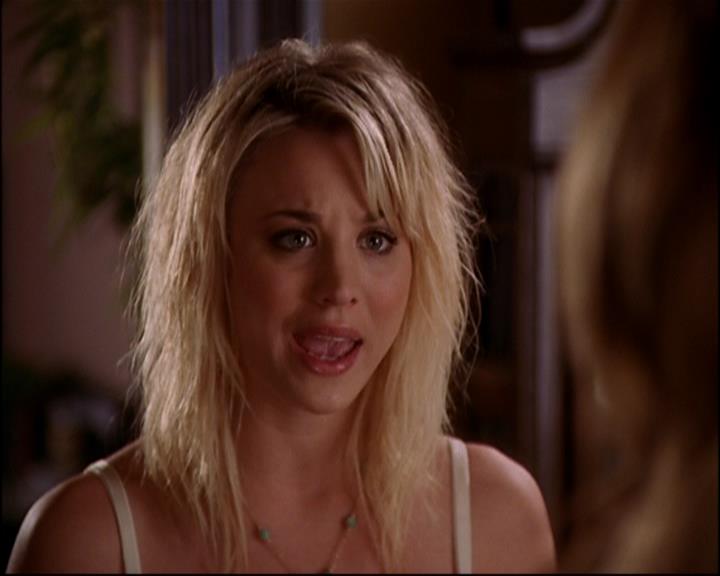 Charmed-Online-dot-817GenerationHex0705.jpg Charmed-Online-dot-817GenerationHex0705.jpg