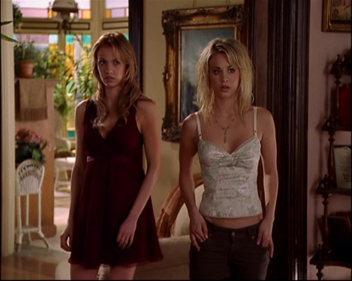 Charmed-Online-dot-817GenerationHex0724.jpg Charmed-Online-dot-817GenerationHex0724.jpg