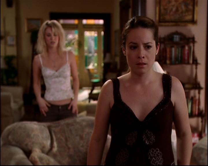 Charmed-Online-dot-817GenerationHex0741.jpg Charmed-Online-dot-817GenerationHex0741.jpg