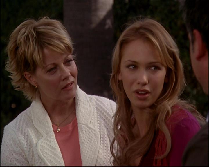 Charmed-Online-dot-817GenerationHex1244.jpg Charmed-Online-dot-817GenerationHex1244.jpg