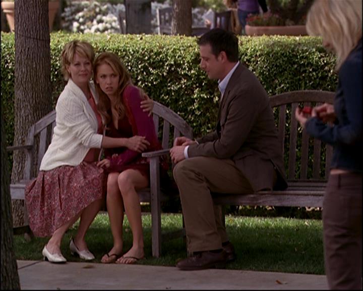 Charmed-Online-dot-817GenerationHex1258.jpg Charmed-Online-dot-817GenerationHex1258.jpg