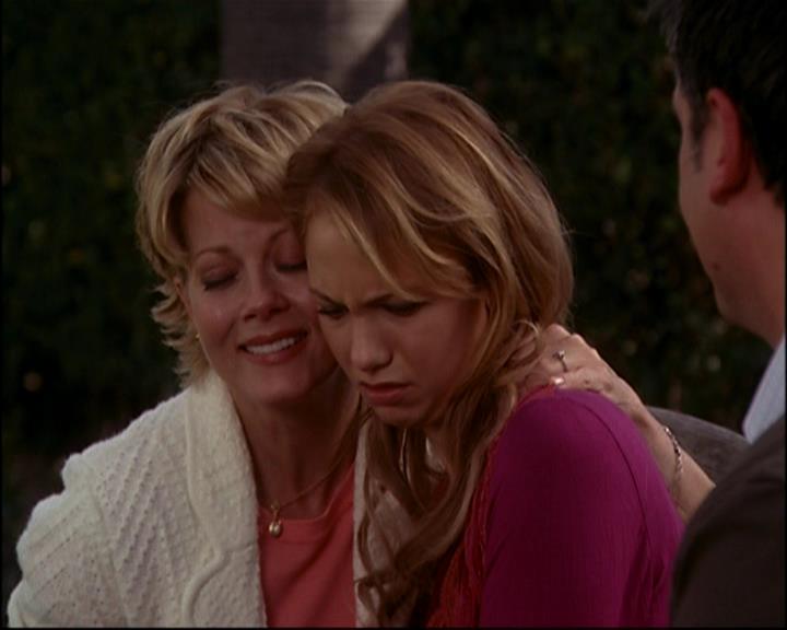 Charmed-Online-dot-817GenerationHex1320.jpg Charmed-Online-dot-817GenerationHex1320.jpg