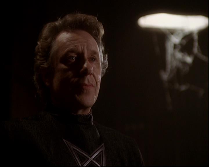 Charmed-Online-dot-817GenerationHex1645.jpg Charmed-Online-dot-817GenerationHex1645.jpg