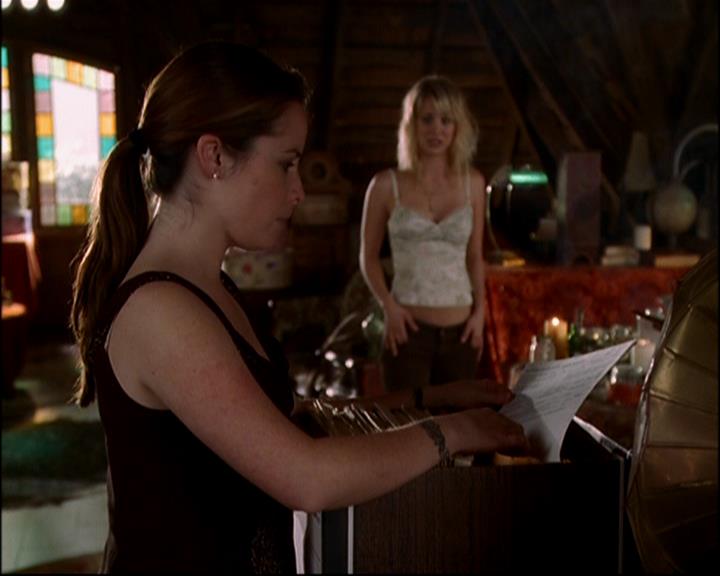 Charmed-Online-dot-817GenerationHex1669.jpg Charmed-Online-dot-817GenerationHex1669.jpg