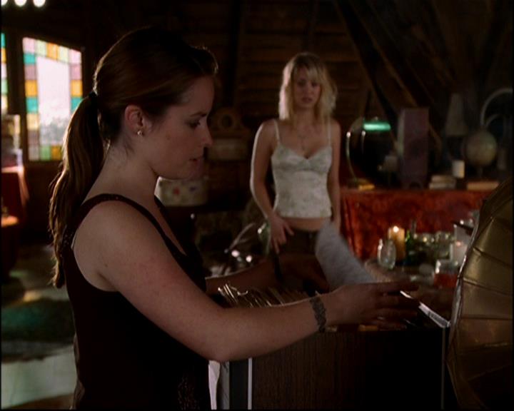 Charmed-Online-dot-817GenerationHex1670.jpg Charmed-Online-dot-817GenerationHex1670.jpg