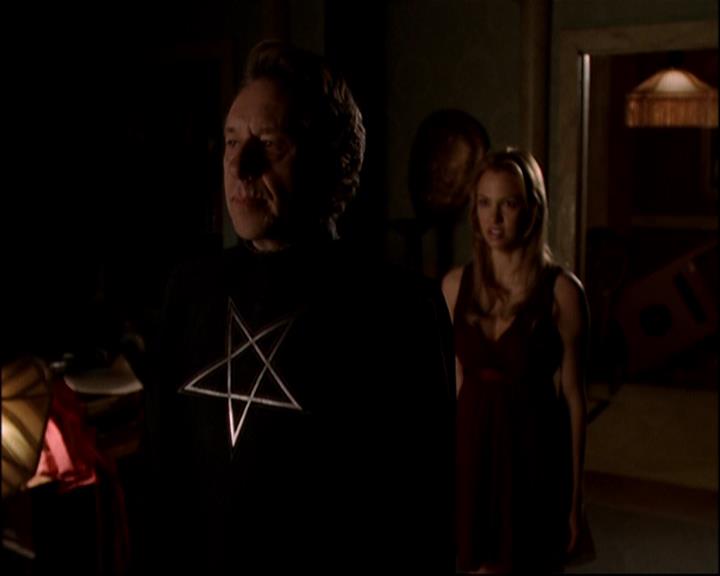 Charmed-Online-dot-817GenerationHex2255.jpg Charmed-Online-dot-817GenerationHex2255.jpg