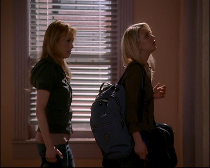 Charmed-Online-dot-818TheTornIdentity0011.jpg Charmed-Online-dot-818TheTornIdentity0011.jpg