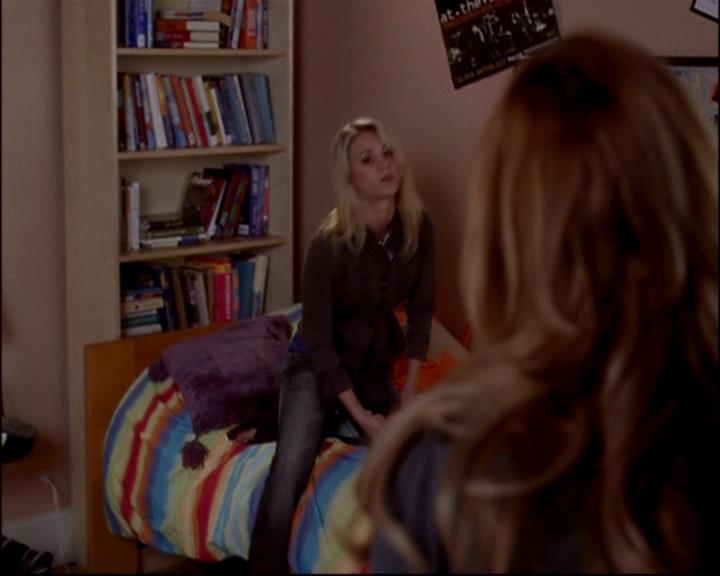 Charmed-Online-dot-818TheTornIdentity0025.jpg Charmed-Online-dot-818TheTornIdentity0025.jpg