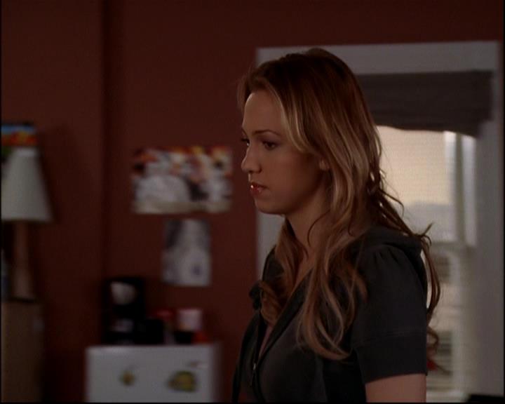 Charmed-Online-dot-818TheTornIdentity0035.jpg Charmed-Online-dot-818TheTornIdentity0035.jpg