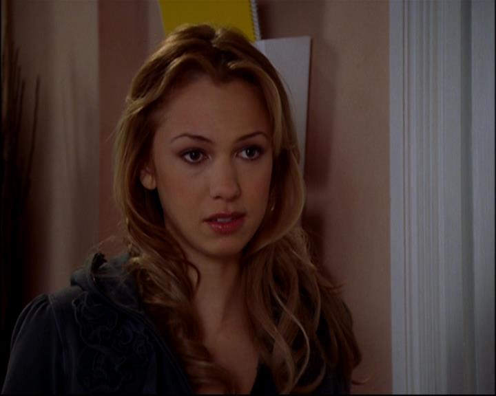 Charmed-Online-dot-818TheTornIdentity0092.jpg Charmed-Online-dot-818TheTornIdentity0092.jpg