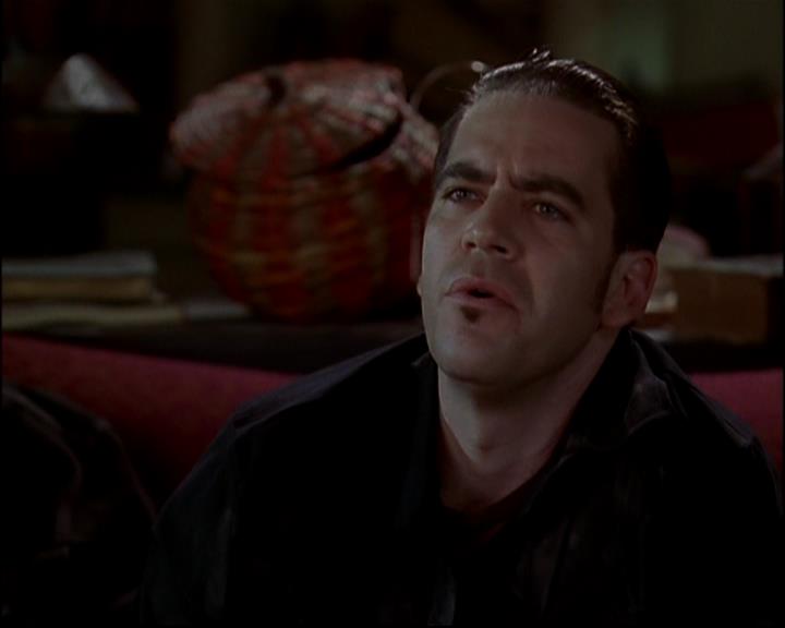 Charmed-Online-dot-818TheTornIdentity0128.jpg Charmed-Online-dot-818TheTornIdentity0128.jpg